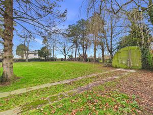 Plot - available via separate negotiation- click for photo gallery